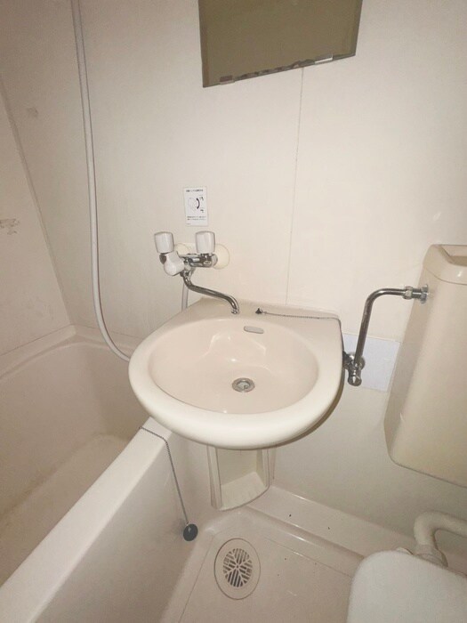 物件内観写真13　(洗面)