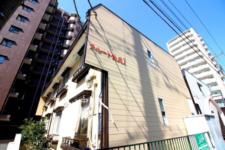 フルート佳苑外観写真