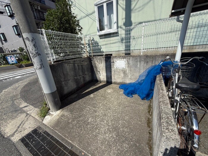 物件外観写真4　(建物設備)