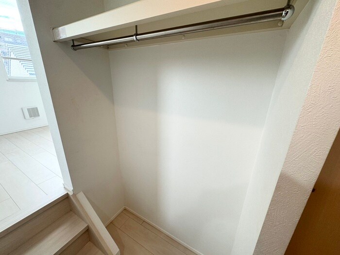 物件内観写真12　(収納)