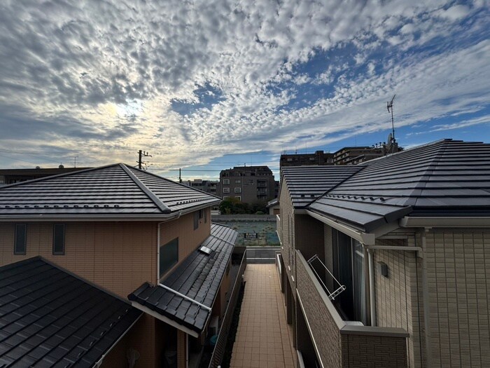 物件内観写真14　(室内からの展望)