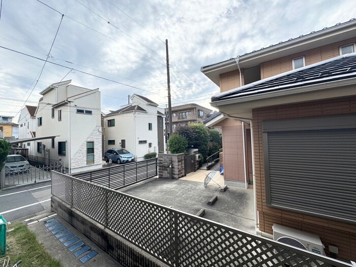 物件内観写真14　(室内からの展望)