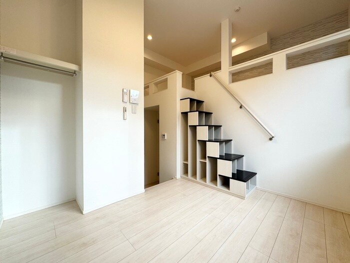 物件内観写真18　(居室)