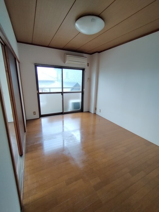 物件内観写真10　(居室)