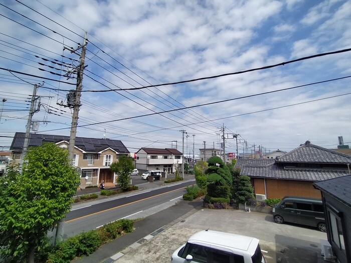 物件内観写真22　(室内からの展望)