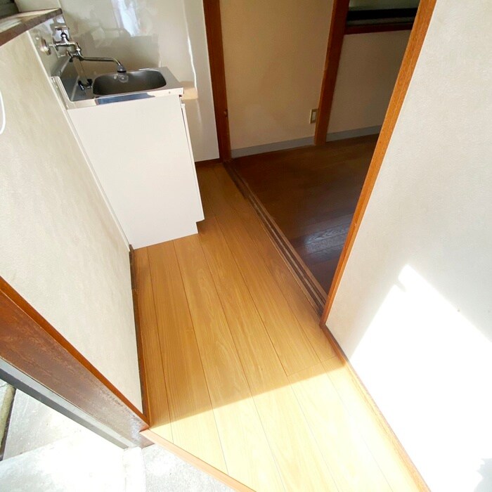 物件内観写真18　(廊下)