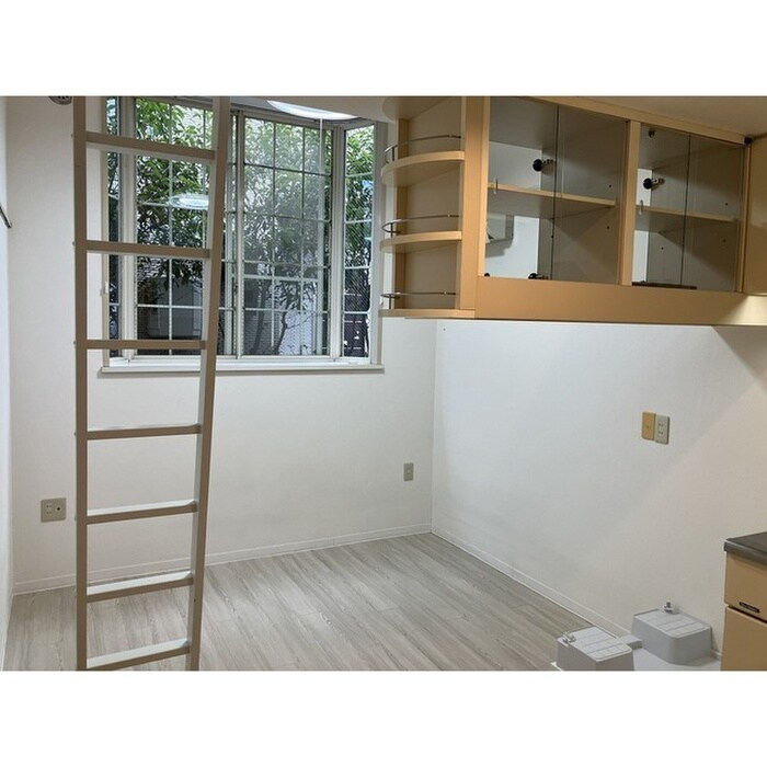 物件内観写真8　(居室)