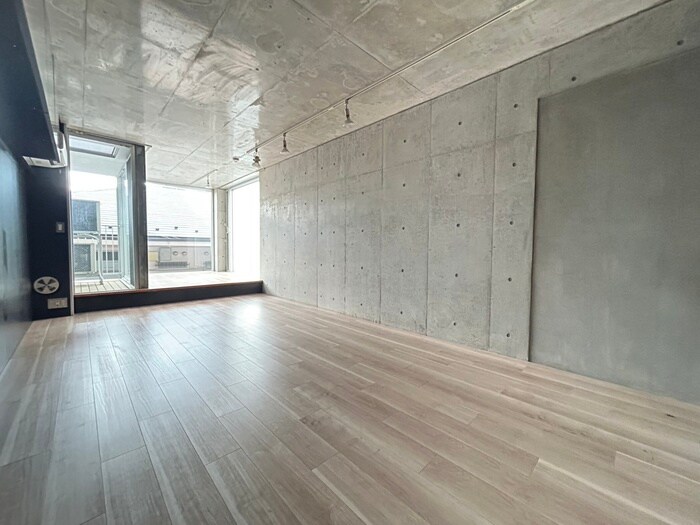 物件内観写真10　(居室)