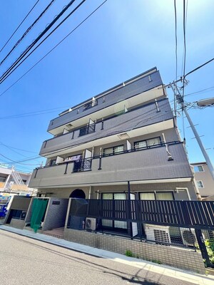 メナ－ジュ東大宮外観写真