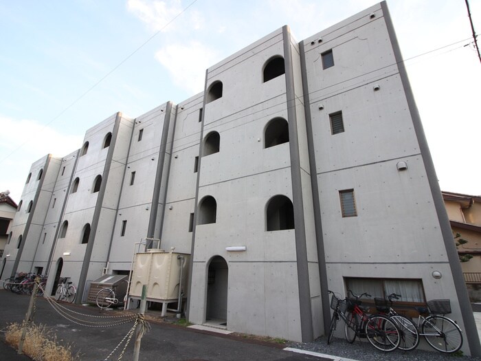 物件外観写真5　(駐輪場)