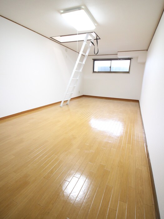 物件内観写真10　(ロフト)