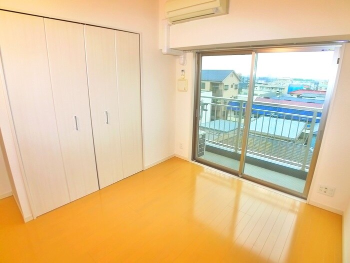 物件内観写真10　(居室)