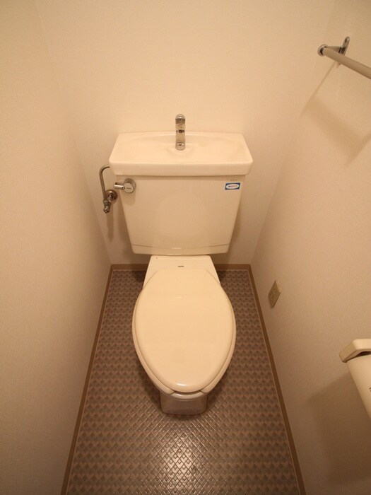 物件内観写真11　(トイレ)