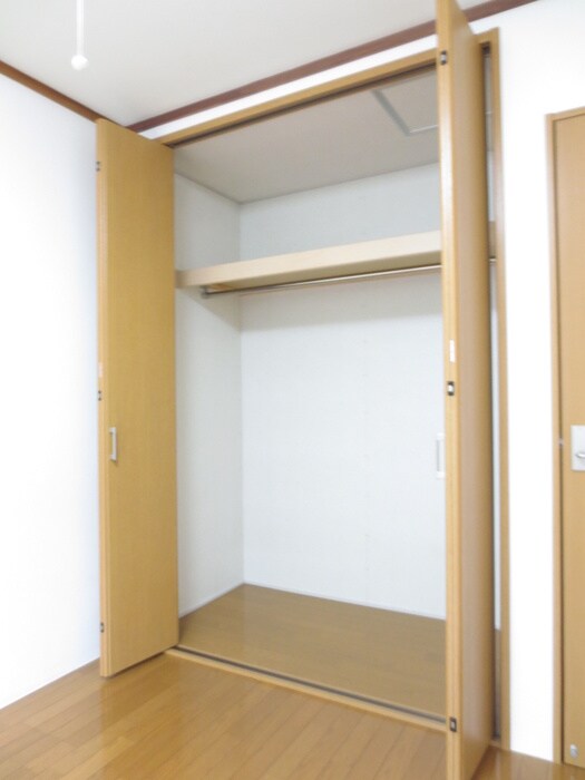 物件内観写真10　(収納)