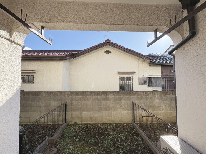 物件内観写真13　(室内からの展望)