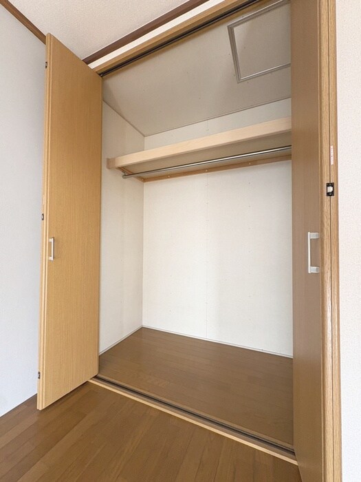 物件内観写真16　(収納)