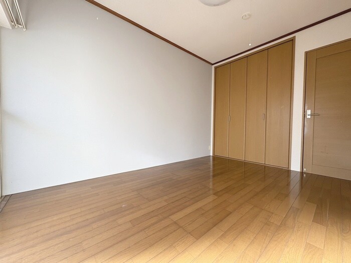 物件内観写真18　(居室)