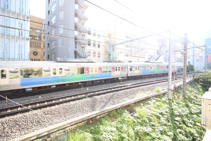 物件内観写真20　(室内からの展望)