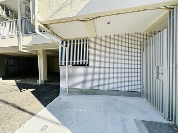 物件外観写真3　(建物設備)