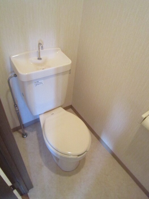 物件内観写真13　(トイレ)