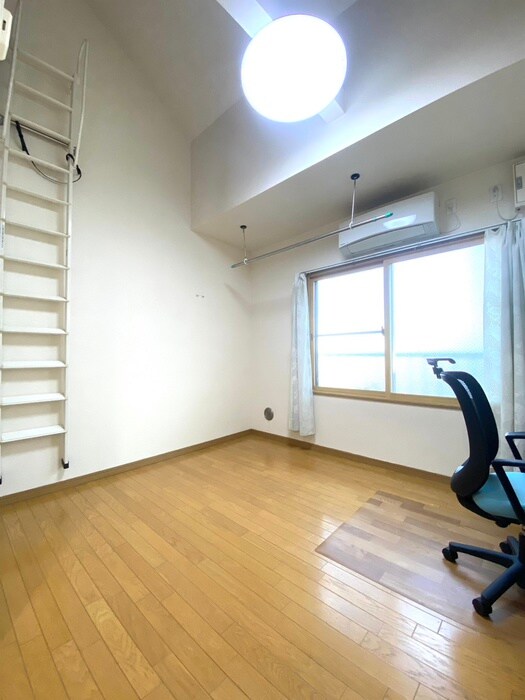 物件内観写真10　(居室)