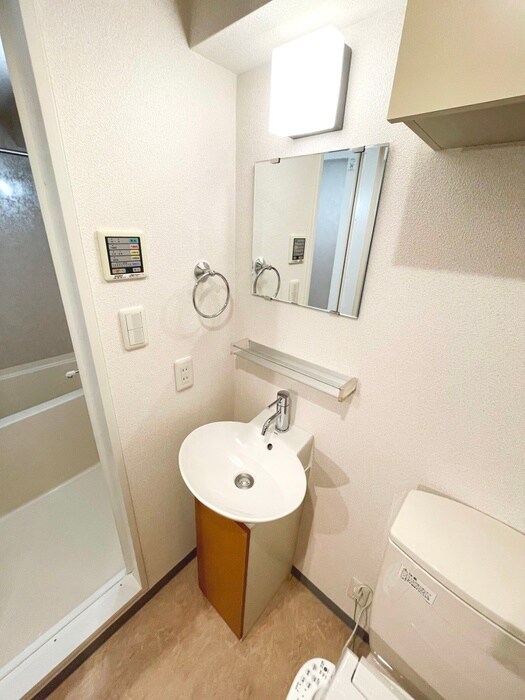 物件内観写真12　(洗面)