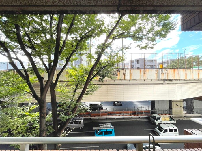 物件内観写真21　(室内からの展望)