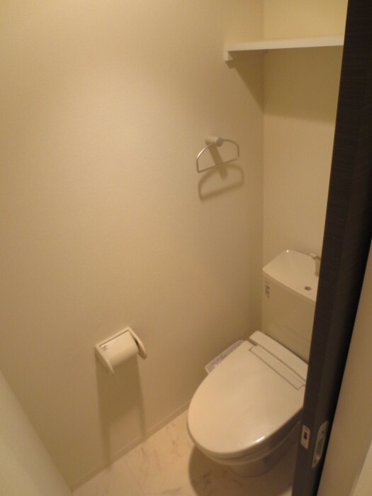 物件内観写真9　(トイレ)