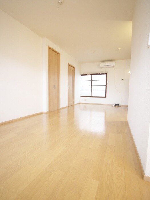 物件内観写真9　(居室)