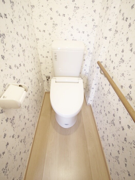 物件内観写真11　(トイレ)