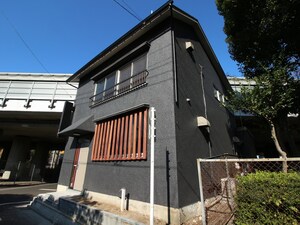 AST外観写真