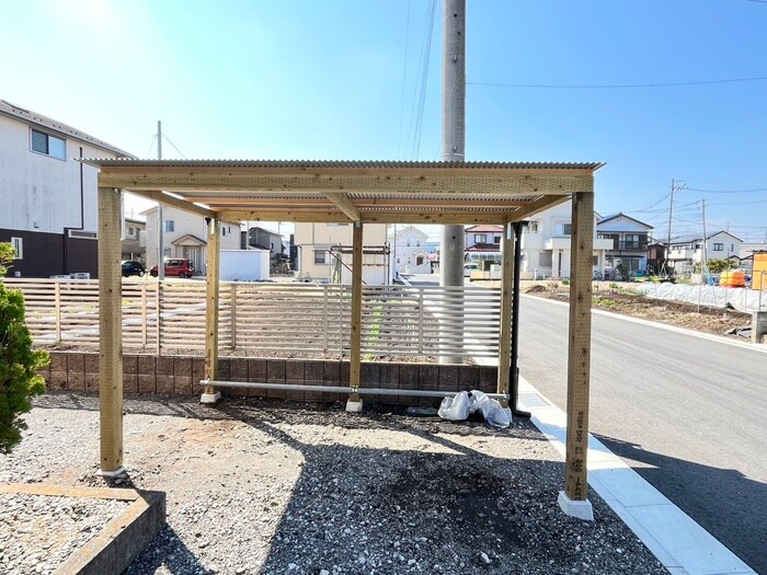 物件外観写真4　(駐輪場)