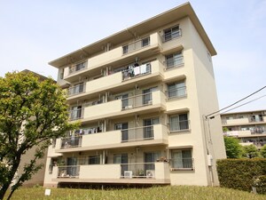 寺尾台住宅１３号棟(501)外観写真