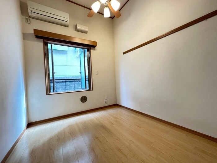 物件内観写真10　(居室)