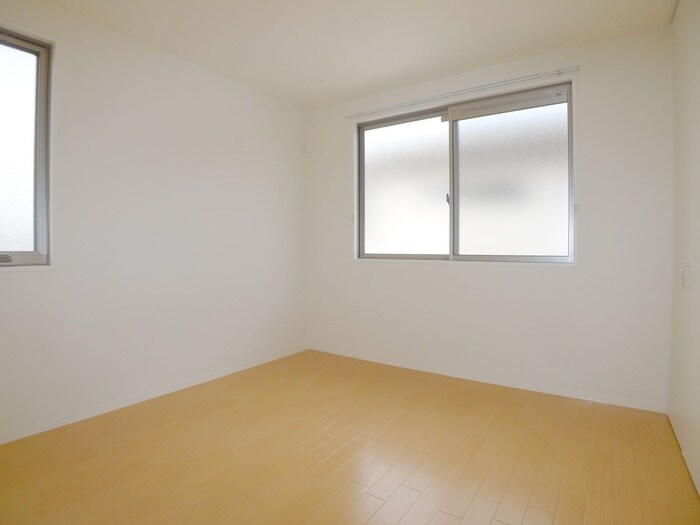 物件内観写真9　(室内からの展望)