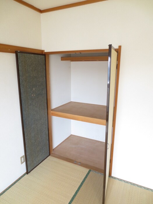 物件内観写真5　(収納)