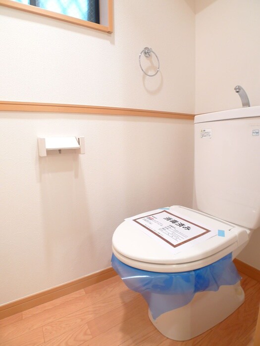 物件内観写真17　(トイレ)
