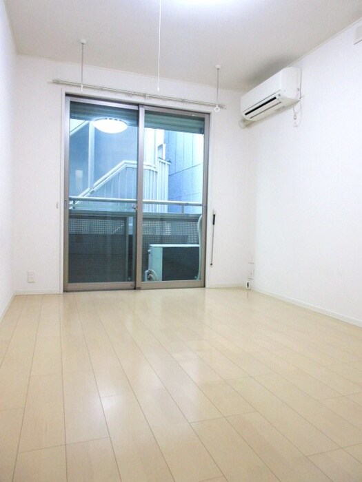 物件内観写真12　(居室)