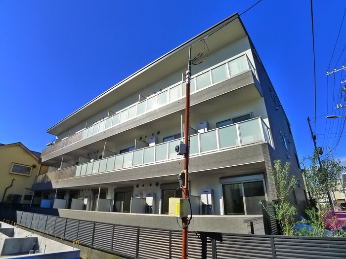 物件外観写真1　(建築中)