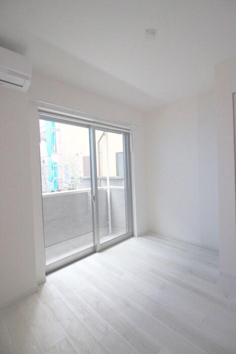 物件内観写真9　(室内からの展望)