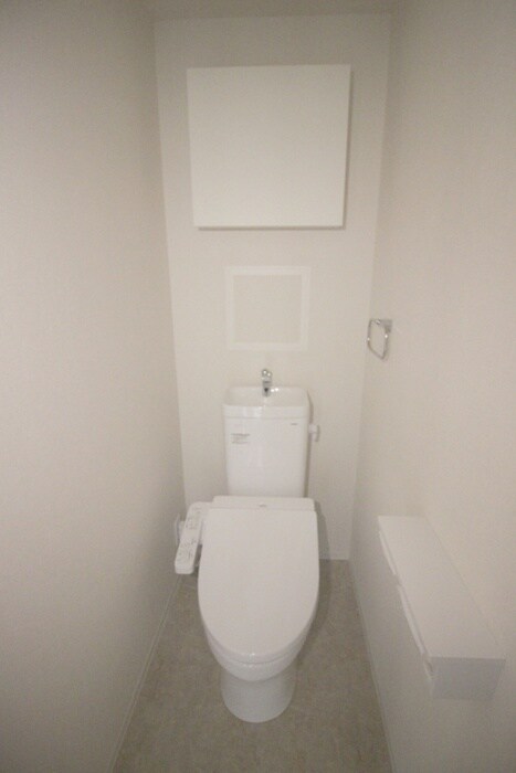 物件内観写真14　(トイレ)