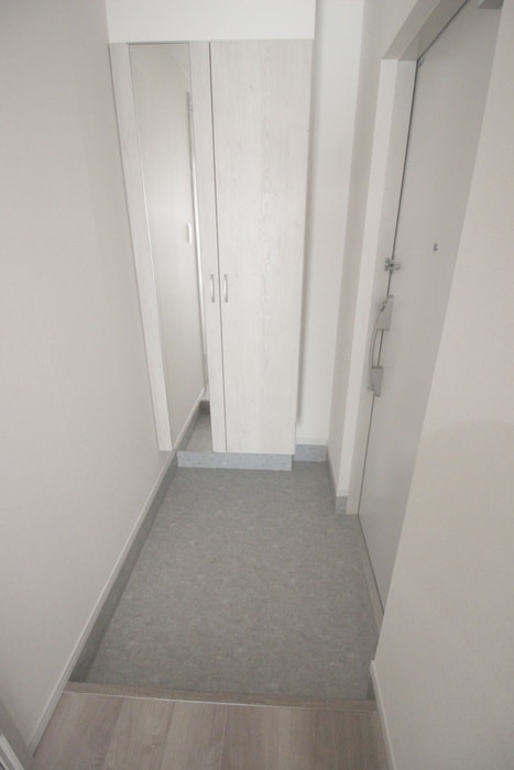 物件内観写真15　(玄関)