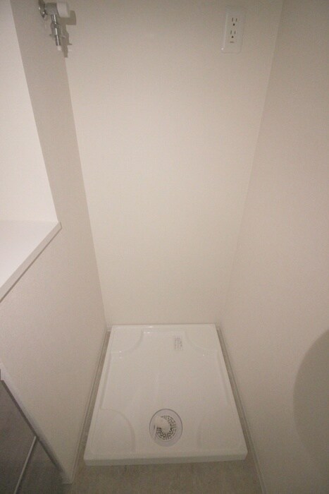 物件内観写真18　(洗濯機置場)