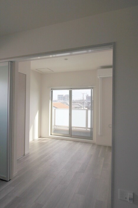 物件内観写真21　(室内からの展望)