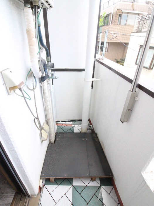 物件内観写真19　(洗濯機置場)