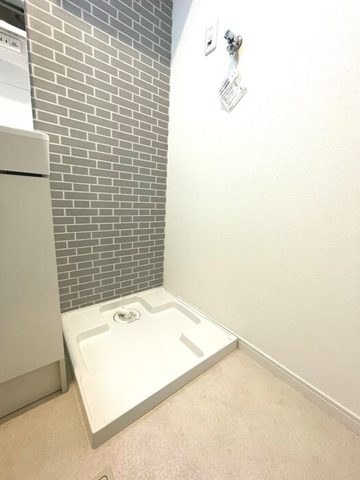 物件内観写真13　(洗濯機置場)