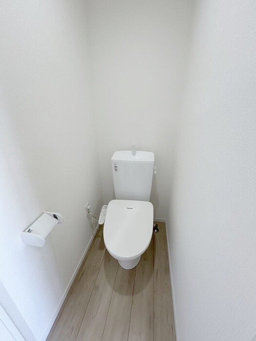 物件内観写真14　(トイレ)