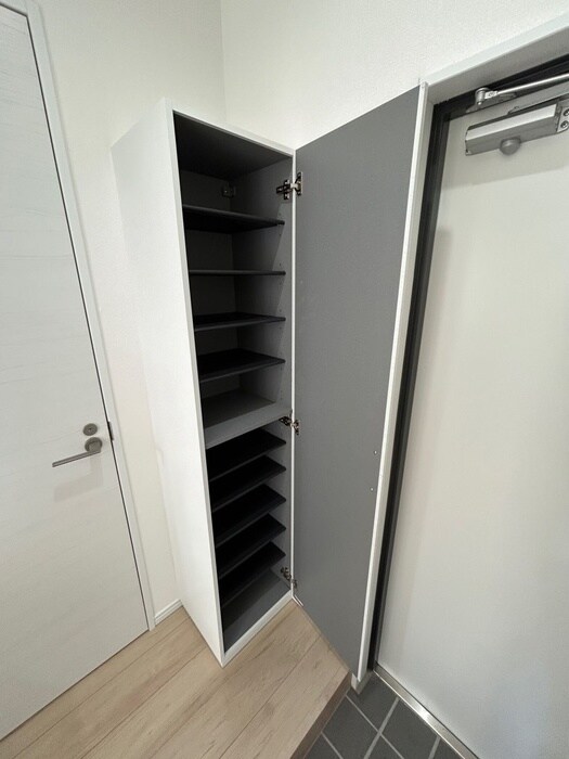 物件内観写真16　(靴箱)