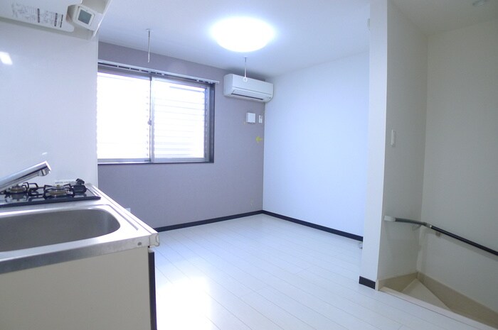 物件内観写真10　(居室)