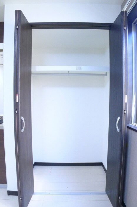 物件内観写真11　(収納)